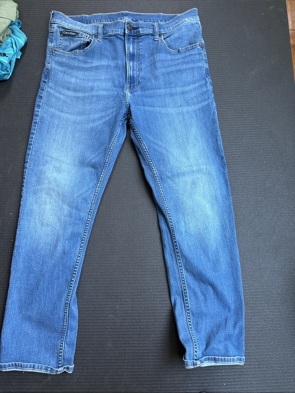 Calvin Klein Men's Medium Blue Straight Jeans